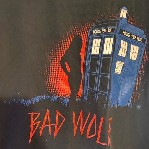 ☕️2 for $25🥞 Doctor Who - Bad Wolf - Black T-Shirt - Picture 2 of 3